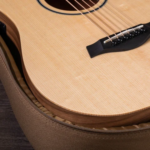 シリーズ別のアコースティックギターTaylor Guitars